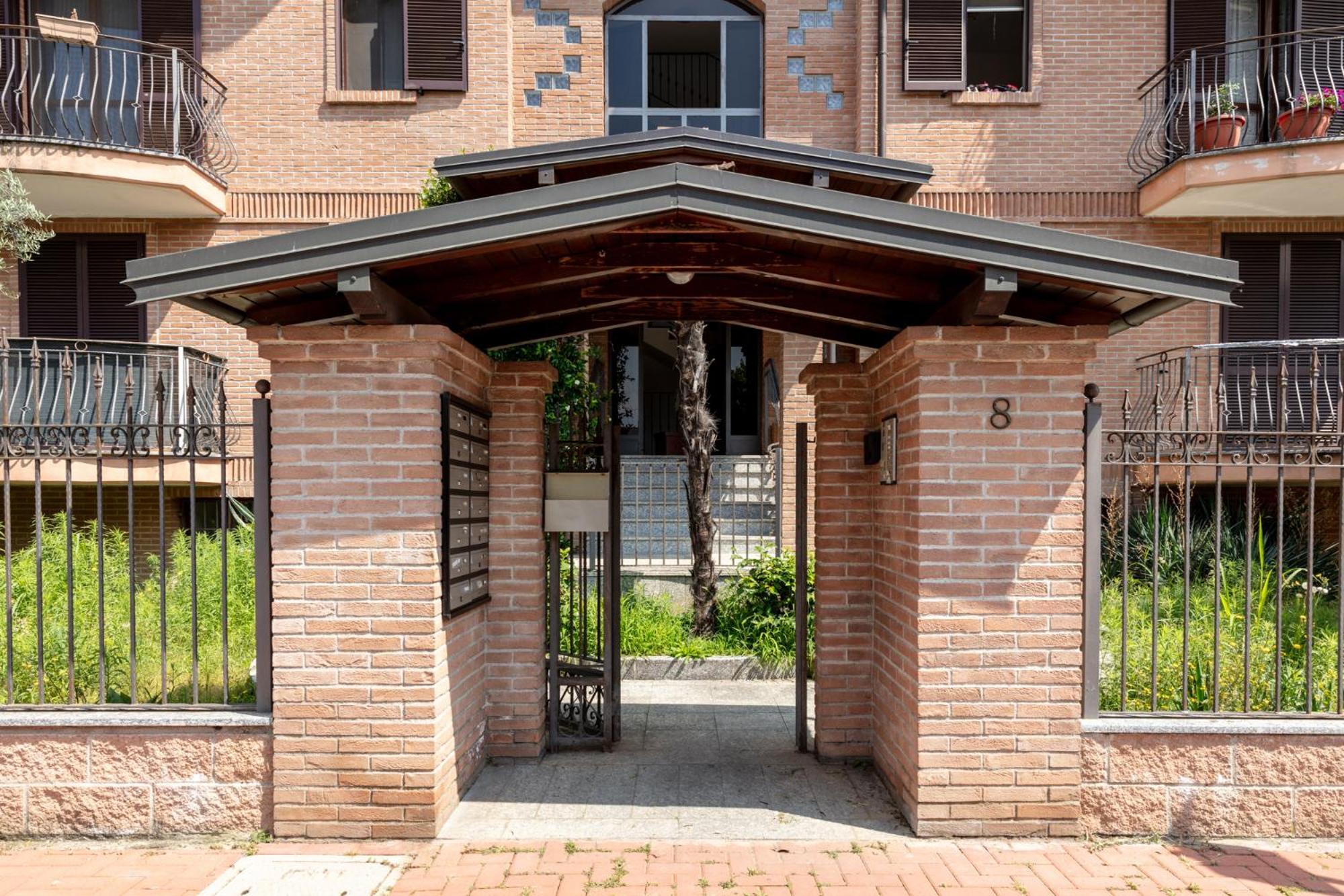 Dehomes - Relax & Business Apartments Buccinasco Εξωτερικό φωτογραφία